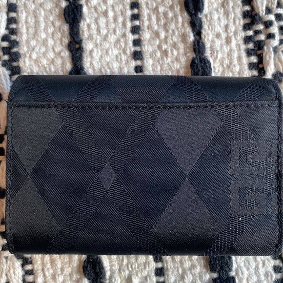 STEAL!!!! BIG SALE BNWT ATH GIVENCHY CC wallet - Picture 5 of 10